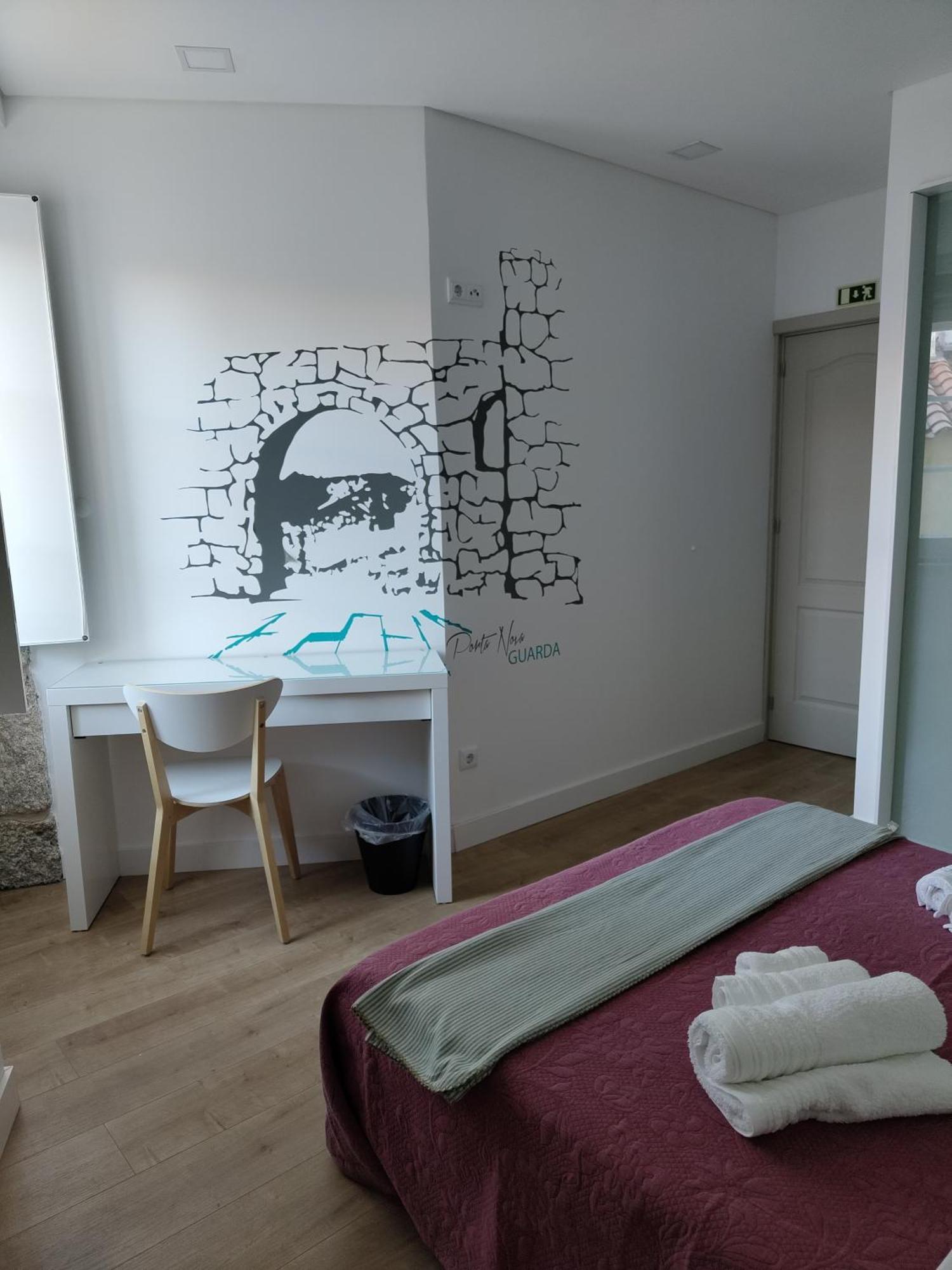 Urbe Sanchina - Hostel & Suites Guarda Extérieur photo